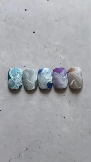 ネイル 関山 志乃のネイルデザイン