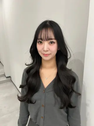 ロング velua chihiroのヘアスタイル