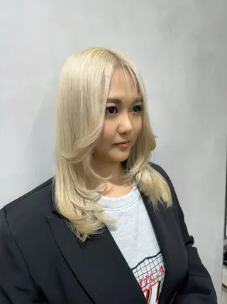 セミロング カラー 透明感カラー✨艶髪 制作🌱山根あゆみのヘアスタイル