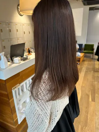 ロング カラー 塩澤 榛奈のヘアスタイル