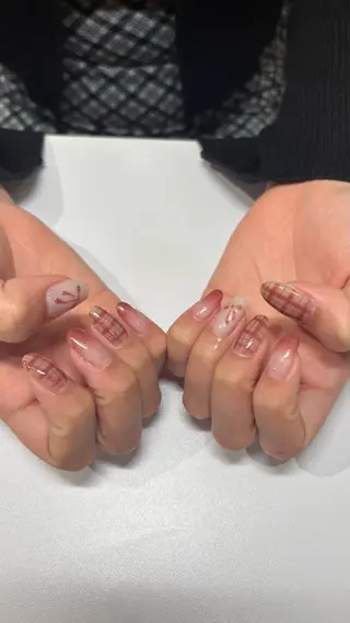 ネイル 吉川明花 【パラジェル専門店】のネイルデザイン