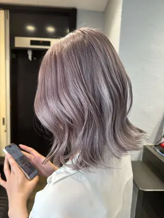 ミディアム カラー dao/ミルクティー /ブラウン/ブロンドのヘアスタイル