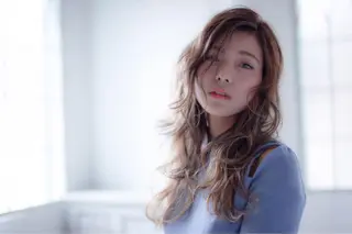 ロング カラー パーマ 萱場 小麦のヘアスタイル