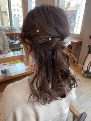 ミディアム カラー ヘアアレンジ 顔周りカット/アレン ジ/カラー小野寺紗良のヘアスタイル