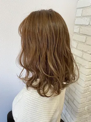 セミロング 山本 茉希のヘアスタイル