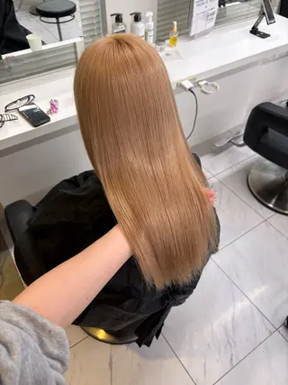 カラー 透明感ベージュ🤎 ナチュラルレイヤーのヘアスタイル