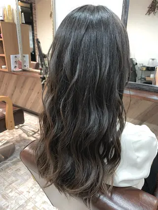 ロング カラー 神野 洸都のヘアスタイル