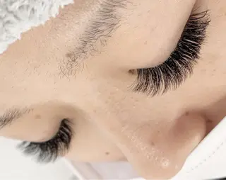 マツエク・マツパ salonLADYSTYLE所属・稲嶺 美華のエステ・リラクイメージ