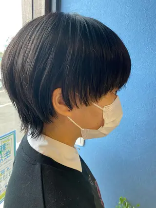 ショート 大内 郁のヘアスタイル