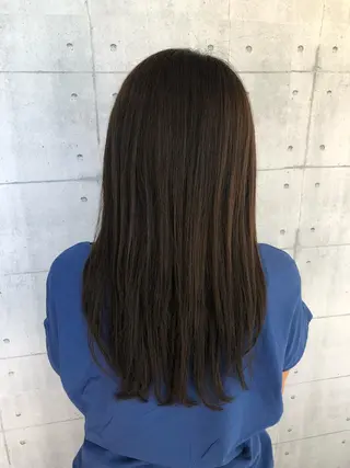 ロング カラー 金沢 広美のヘアスタイル