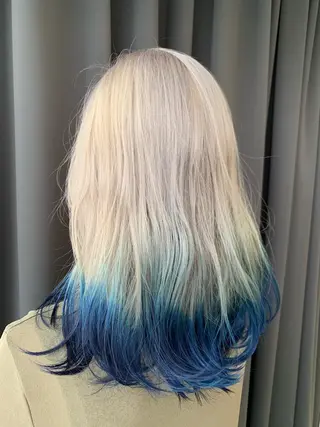 セミロング カラー LUXBE LUCE那覇イオン店所属・LUXBE LUCEのヘアスタイル