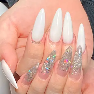 ネイル VOGUE ×SWANのネイルデザイン