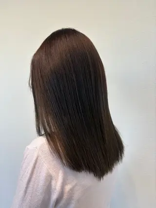 セミロング カラー 伯部 真子のヘアスタイル