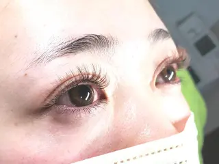 マツエク・マツパ I'MYU bijou所属・横島 琴音の眉毛・アイブロウイメージ