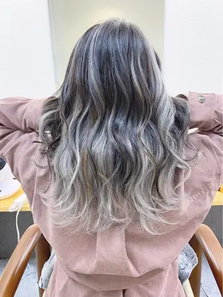 ロング H所属・H (エイチ) 烏丸御池店のヘアスタイル