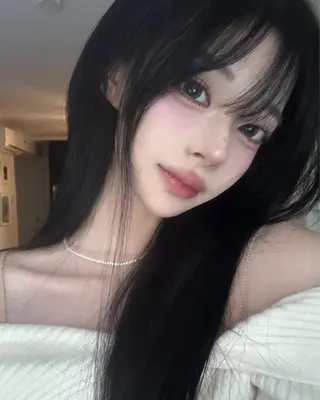 セミロング カラー ヘアアレンジ 大人っぽ中韓レディ ヘア🤍MAOのヘアスタイル