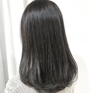 ミディアム カラー 韓国ヘア🇰🇷／ 艶カラー鈴木萌愛🩶のヘアスタイル