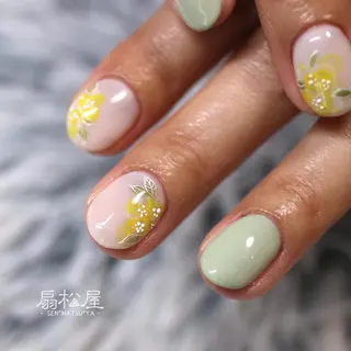 ネイル 扇松屋 marie.nのネイルデザイン