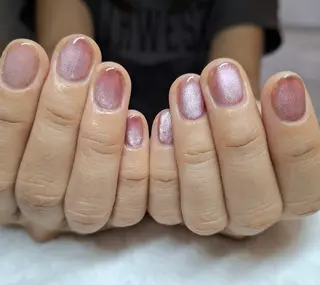 ネイル KURONOSUHAIRDESIGN所属・岡林 えりのネイルデザイン