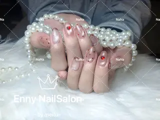 Lily Ennyのネイルデザイン