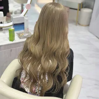 ロング Ayu🍯/栄/ブリ ーチカラー/ヘアメのヘアスタイル