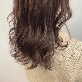 ミディアム 大江 美穂のヘアスタイル