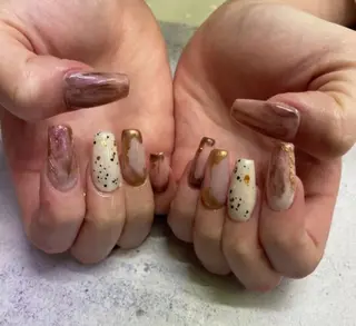 ネイル nailstudio eviz新宿店のネイルデザイン