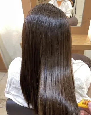 ロング カロル川口 モデル募集のヘアスタイル