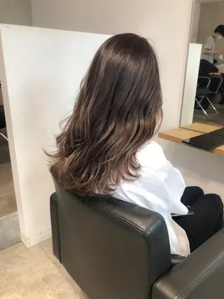 ロング カラー 艶カラー×似合わせ カットshihomiのヘアスタイル