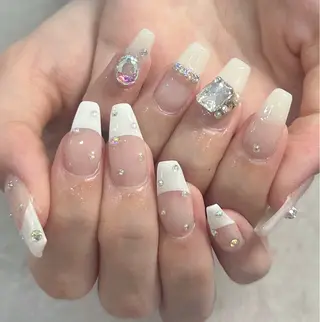 ネイル LAVISH nanamiのネイルデザイン