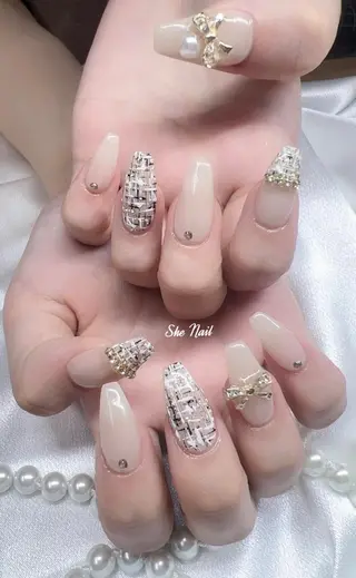 ネイル She   Nail所属・ISA_ BELLAのネイルデザイン