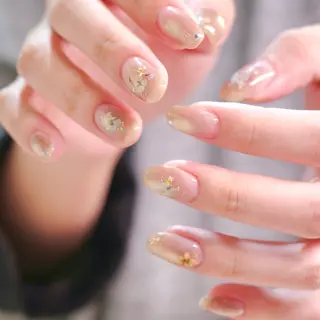 ネイル pointillé .ayaのネイルデザイン