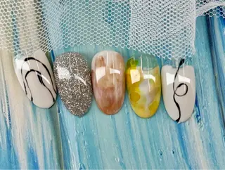 ネイル AngelChris ビューティーサロンのネイルデザイン