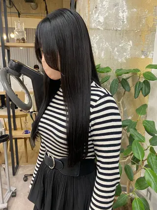 ロング Misaki ║ツヤカラーのヘアスタイル