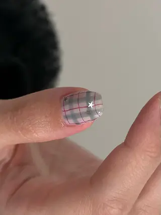 ネイル DEEokazaki momonaのネイルデザイン