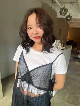 ミディアム カラー 石間 優愛のヘアスタイル