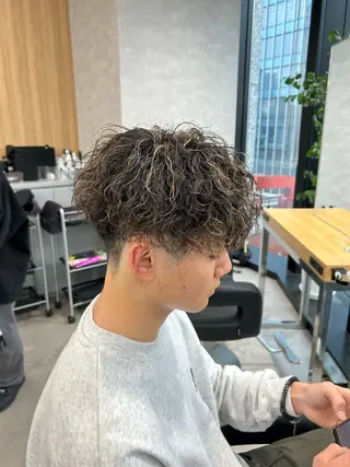 カラー パーマ メンズ イケメン製造機 🔥上原沙羅🔥のヘアスタイル
