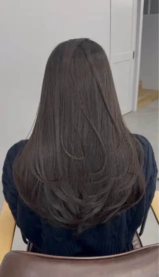 セミロング 🎀miyu🎀 カラー/縮毛矯正のヘアスタイル