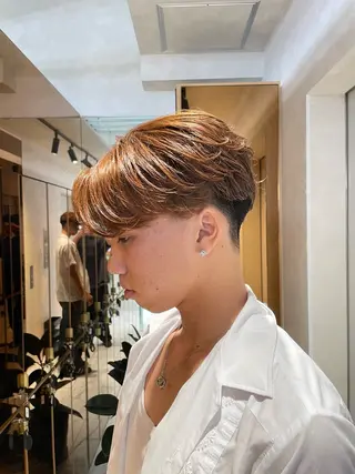 カラー メンズ フェザーパーマ/ スペインカールのヘアスタイル