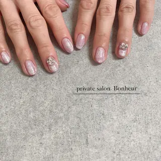ネイル BONHEUR Annaのネイルデザイン