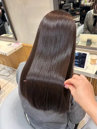 ロング イウラ ショウヤのヘアスタイル
