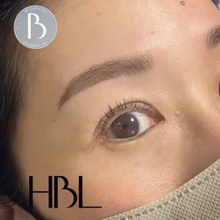 アイブロウ LAÉSSE RIOのネイルデザイン