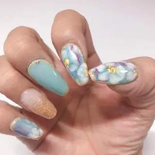 ネイル 奥園 良恵のネイルデザイン