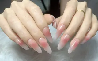 ネイル 小島 阿佑美のネイルデザイン