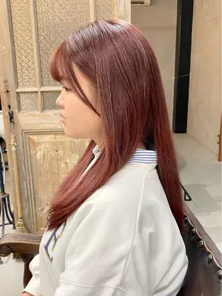 ロング カラー 岡田 恭明のヘアスタイル