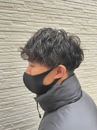 ショート カラー パーマ ヘアアレンジ メンズ SHUN メンズパーマのヘアスタイル