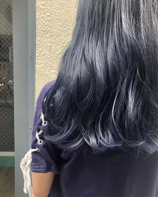 ロング カラー 岡本 一平のヘアスタイル