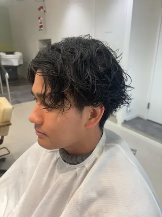 パーマ メンズ メンズパーマ/ スパイキー/フェードのヘアスタイル