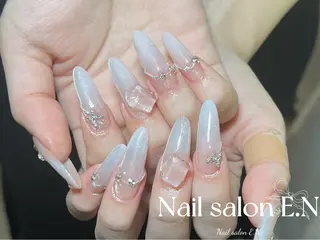 ネイル E.N🦋 長さ出し/持ち込みのネイルデザイン