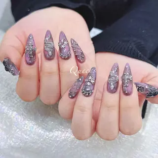 ネイル Queens テイのネイルデザイン